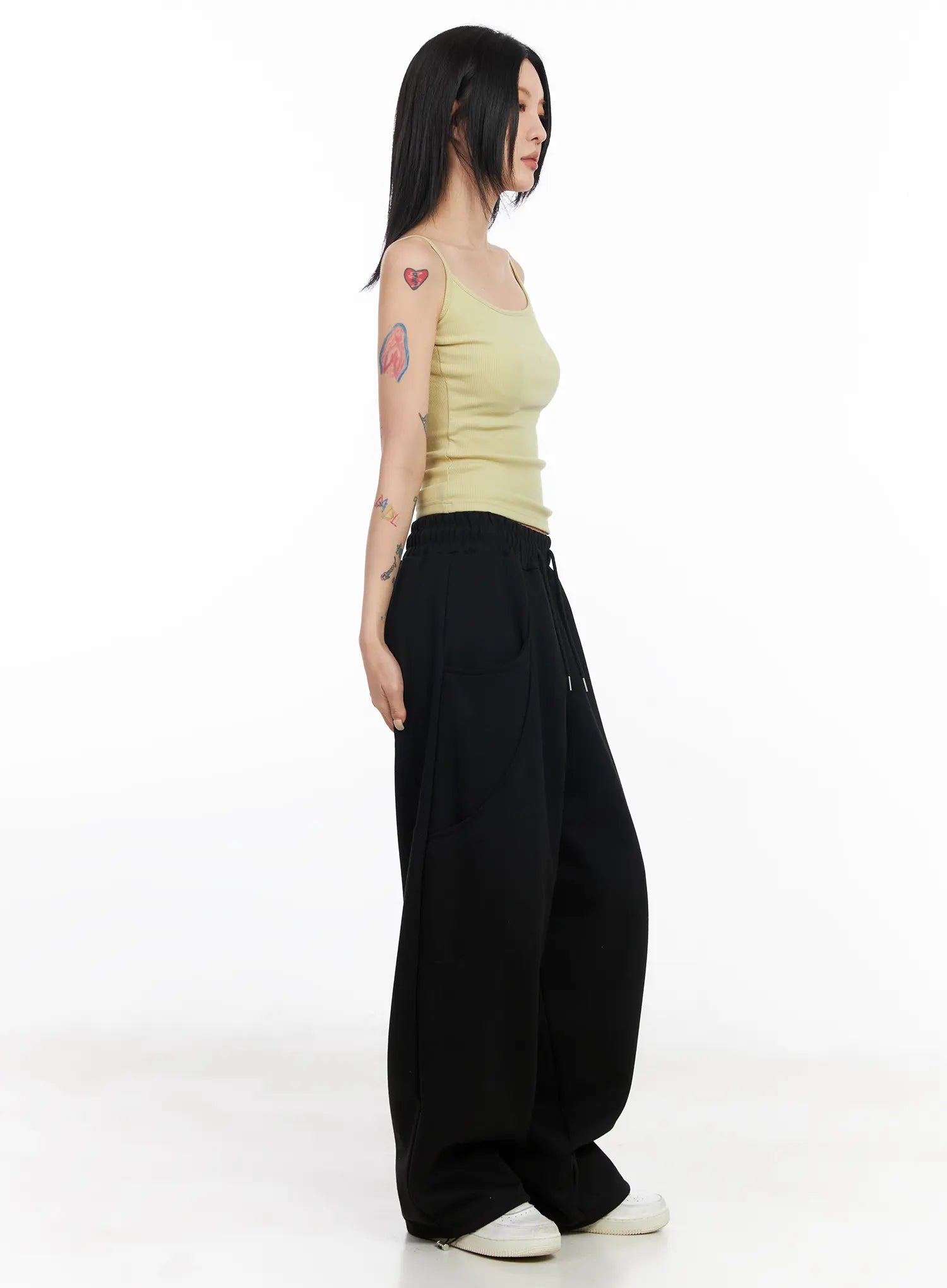 wide-leg-sweatpants-cf526