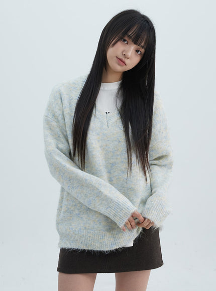 v-neck-knit-sweater-on310-1