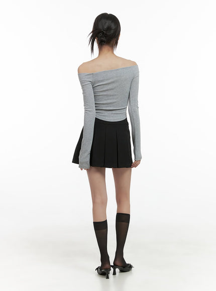 chic-pleat-detail-mini-skirt-cs412