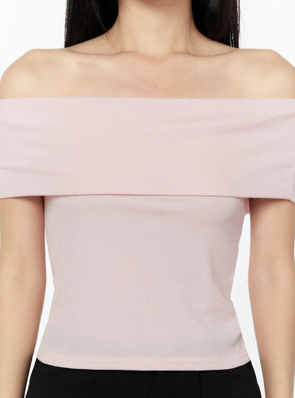 soft-ribbed-off-shoulder-top-iu522