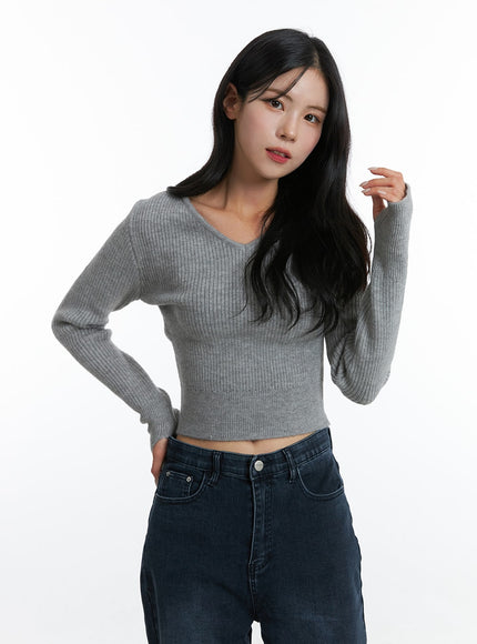 v-neck-knit-crop-sweater-on330