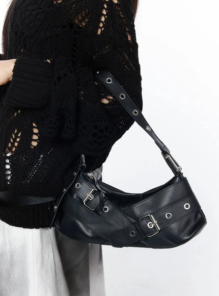 edgy-buckle-shoulder-bag-iy525