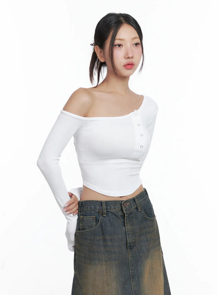 off-shoulder-asymmetric-long-sleeve-crop-top-cs503