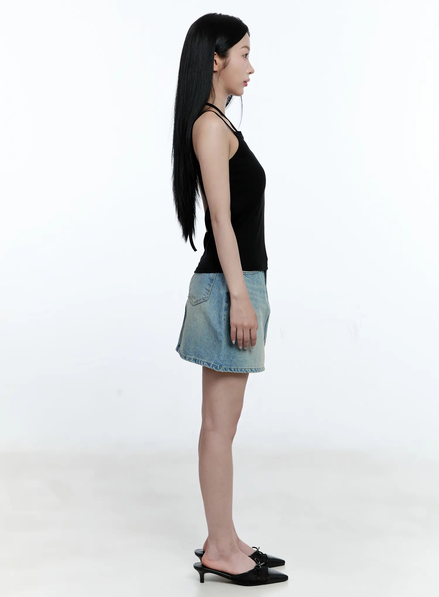 lace-trim-halter-tank-cg512