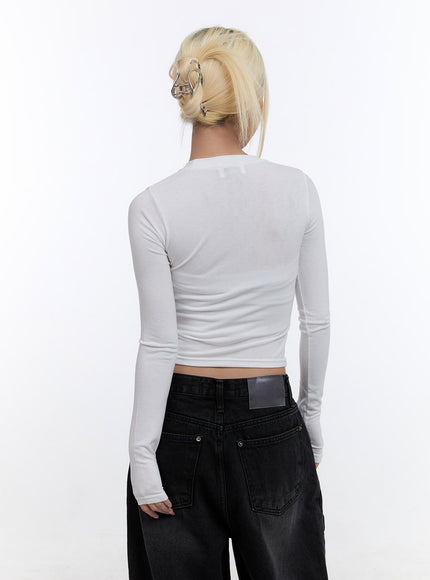 round-neck-slim-fit-long-sleeve-crop-top-co423