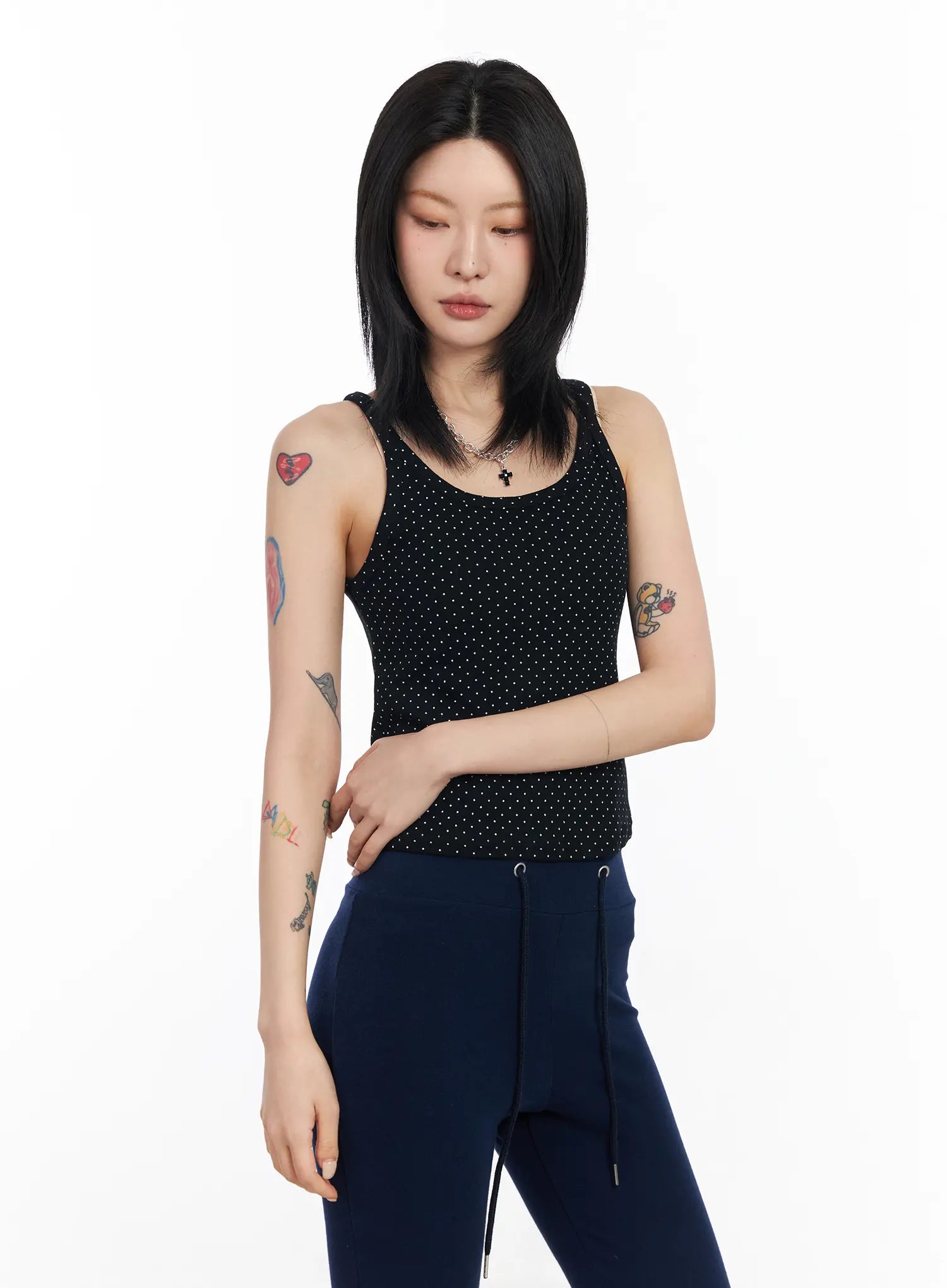 polka-dot-sleeveless-top-cf526 / Black