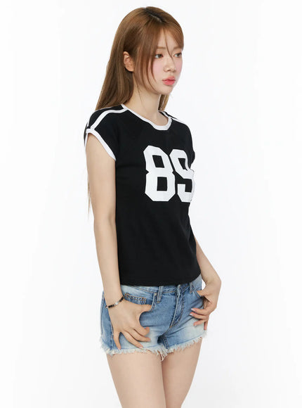 89-graphic-raglan-short-sleeve-top-cu511 / Black