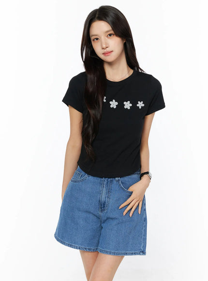 floral-graphic-crop-top-cu522 / Black