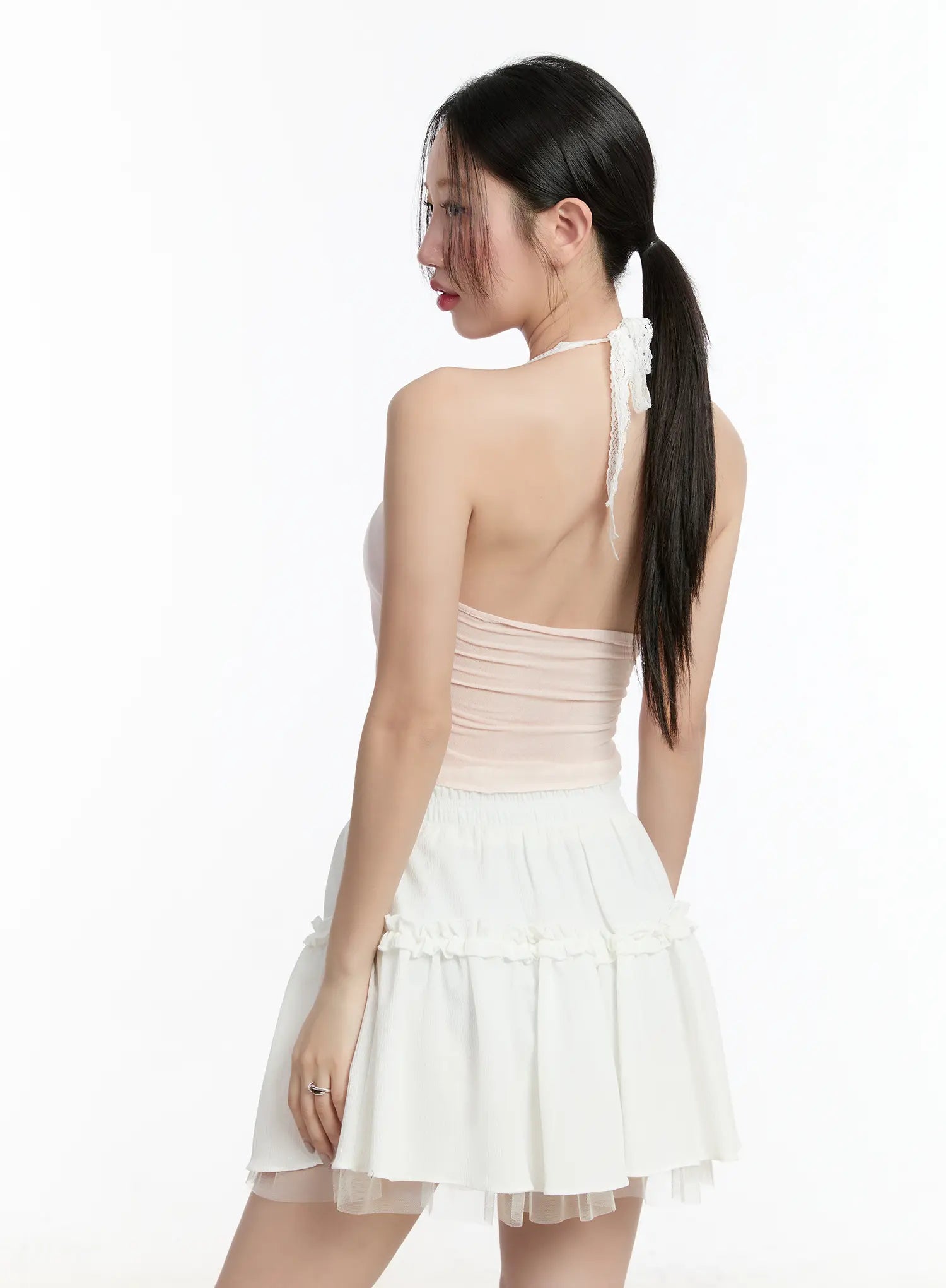 lace-trim-halter-crop-top-cm511