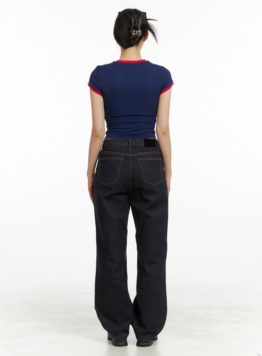 Indigo Stitched Straight Jeans CU424 in dark blue, full back view on model, straight fit denim showing back pocket placement and relaxed leg, styled with navy crop tee.