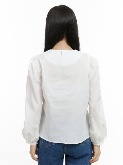 chic-solid-v-neck-blouse-os411