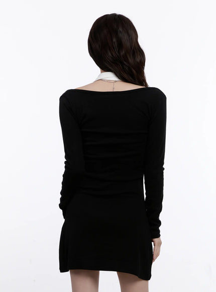 cut-out-collar-contrast-mini-dress-co501