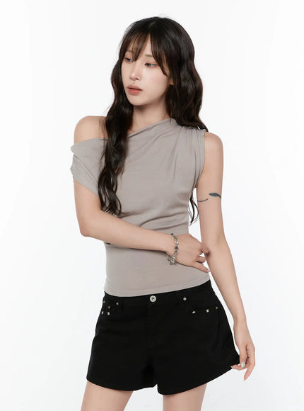 asymmetric-off-shoulder-tee-cy514