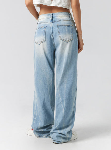 light-wash-baggy-jeans-cg302