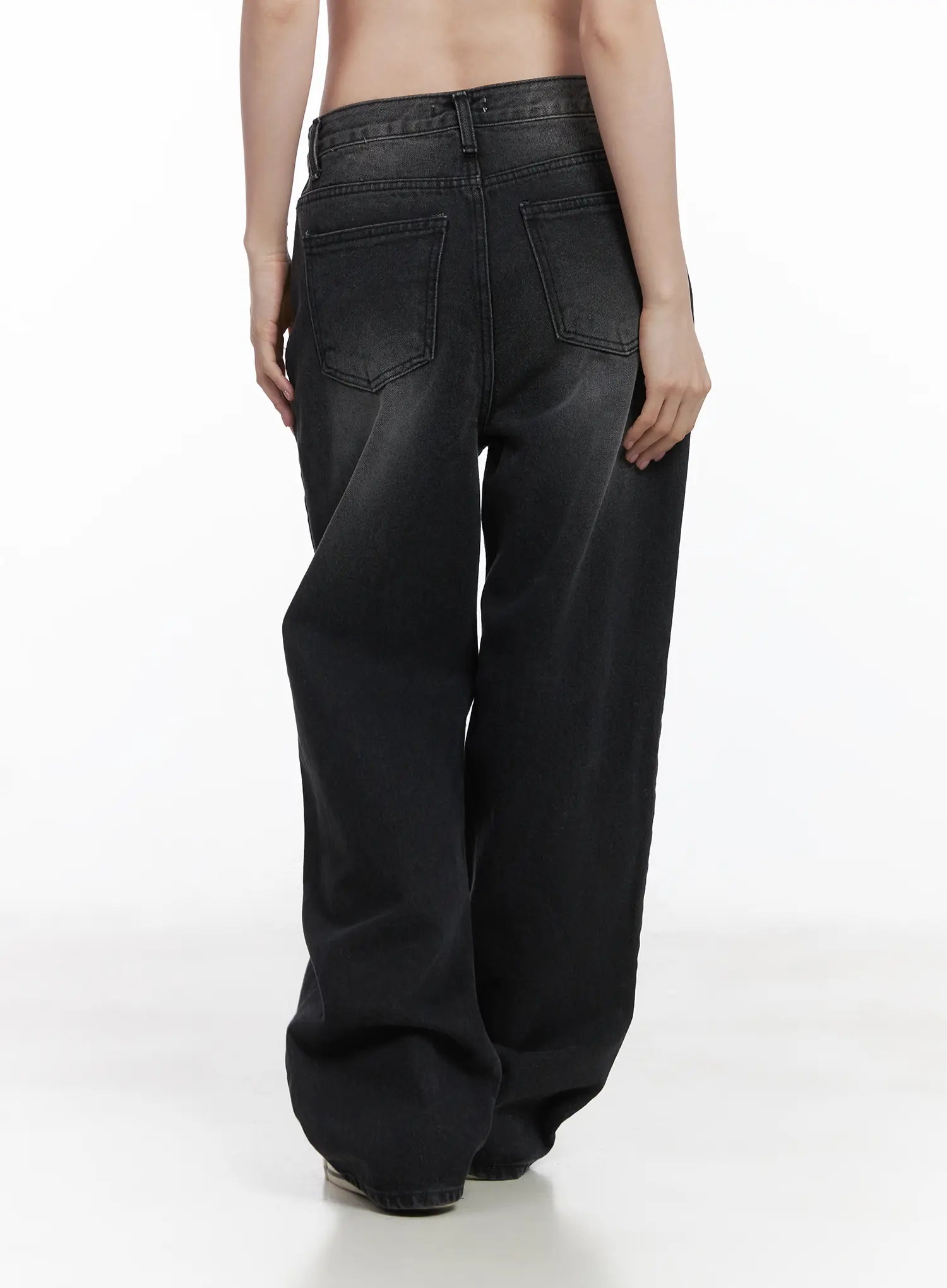 anita-washed-wide-leg-jeans-cj506