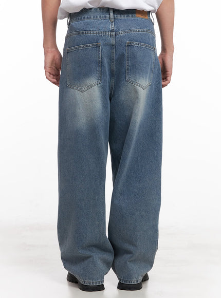 mens-washed-wide-fit-jeans-iy520