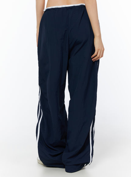 wide-leg-stripe-track-pants-iu516