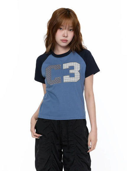 checkered-graphic-short-sleeve-top-ca522 / Light blue