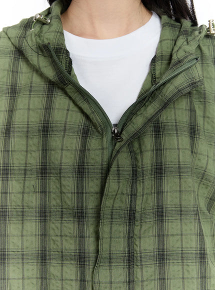 checkered-hooded-vest-ca506