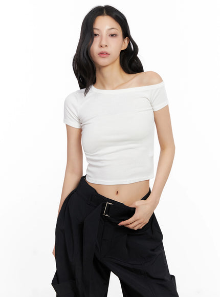 casual-off-shoulder-top-ig508