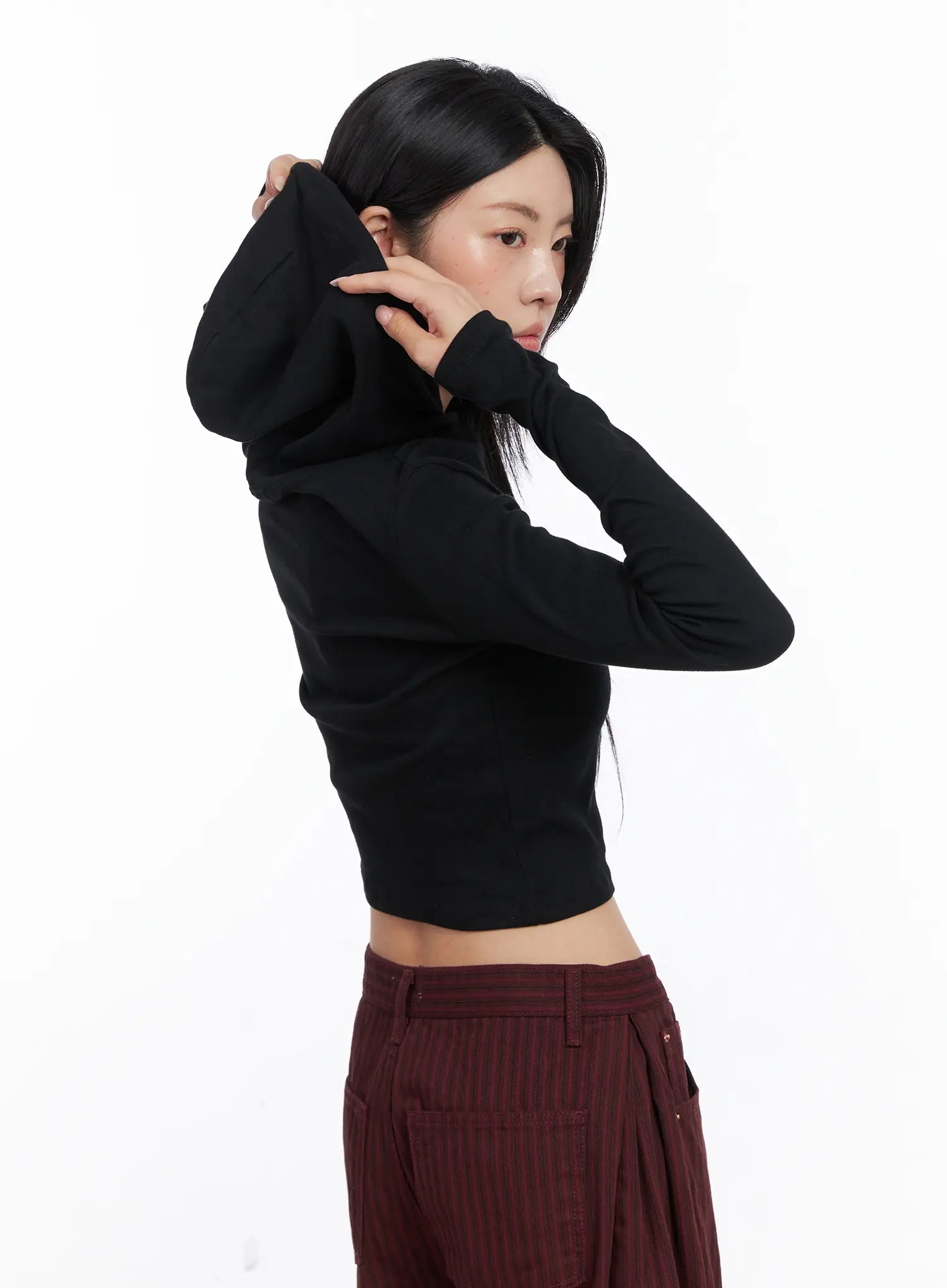 classic-slim-fit-crop-hoodie-co507