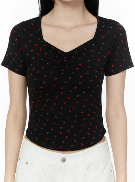 cherry-print-sweetheart-neckline-tee-iu505