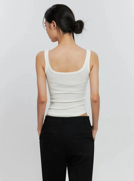 padded-square-neck-top-is516