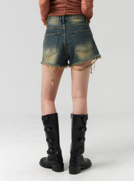 ripped-hem-denim-shorts-cl314