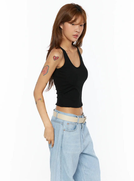 essential-v-neck-padded-tank-top-cu518