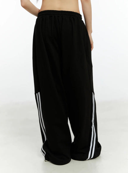 oversized-wide-leg-track-pants-cf510