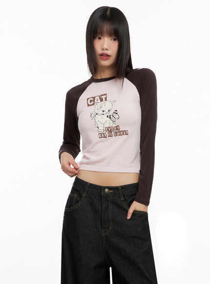 cat-graphic-raglan-top-in503