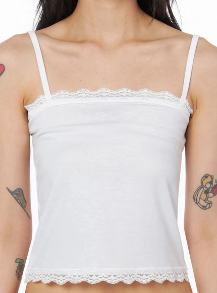 lace-trim-sleeveless-camisole-iu509