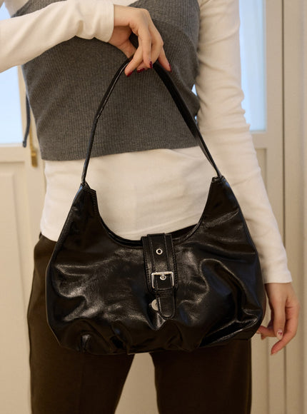 faux-leather-belted-shoulder-bag-od327