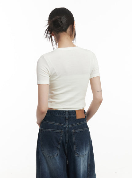 graphic-essential-crop-top-cf519