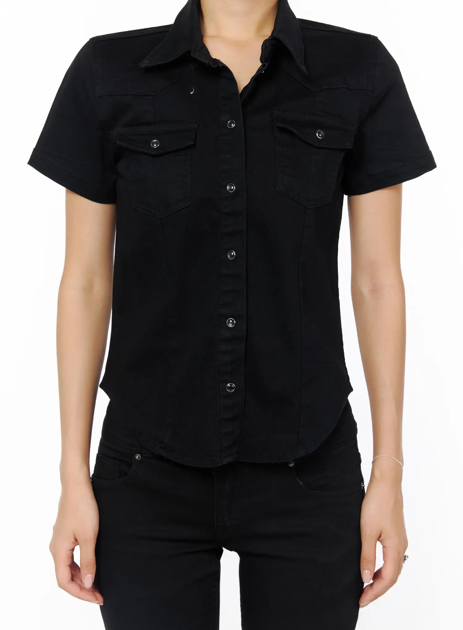 slim-fit-short-sleeve-button-up-cu512