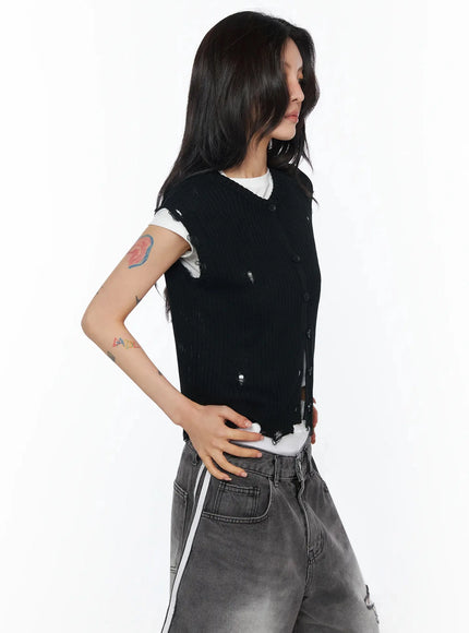 distressed-knit-round-vest-iu509