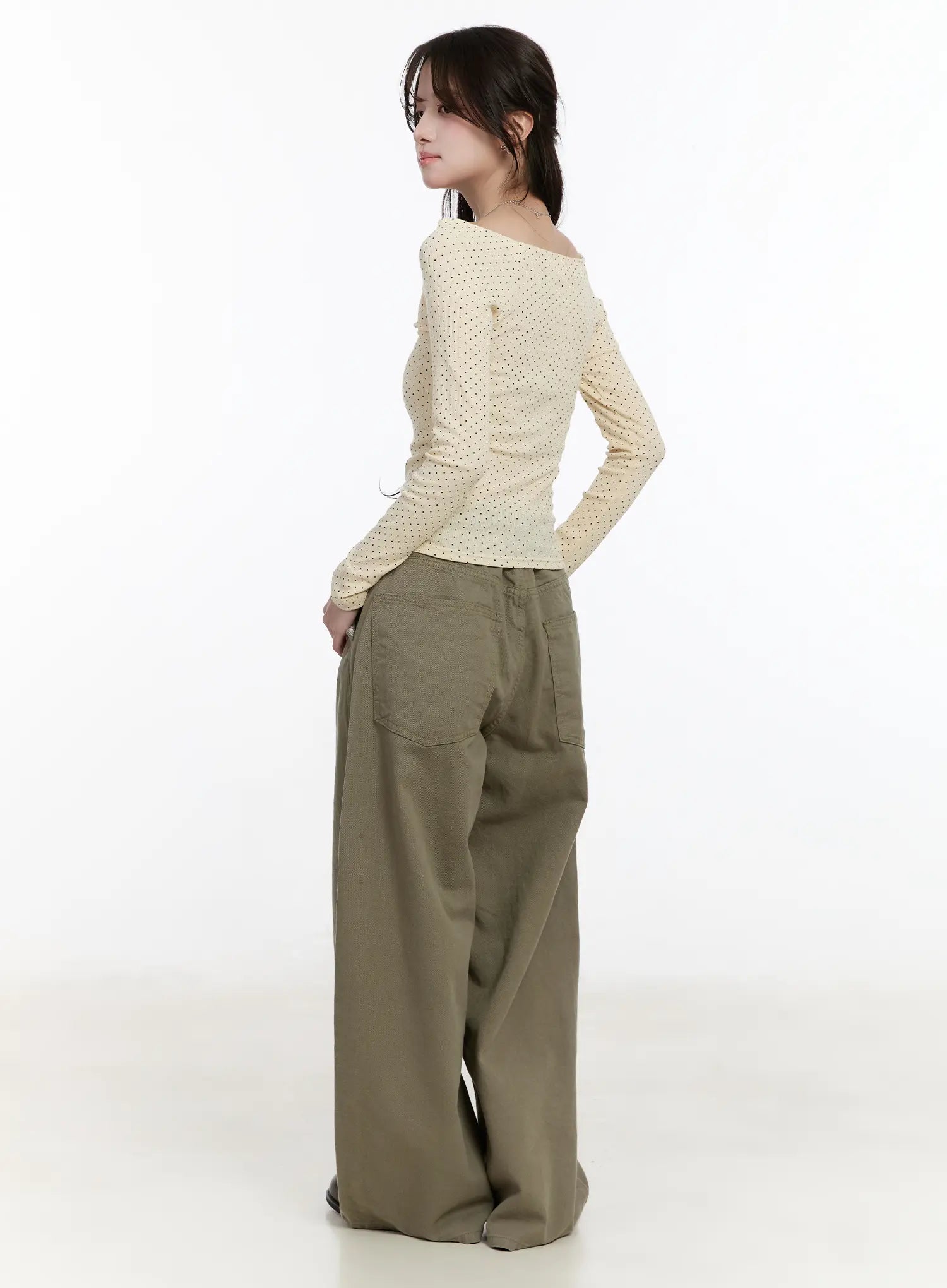 pocket-detail-wide-leg-pants-cm510