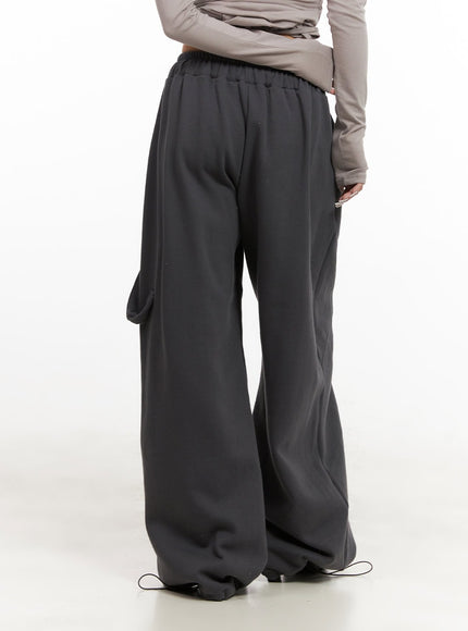 wide-fit-cargo-sweatpants-cj507