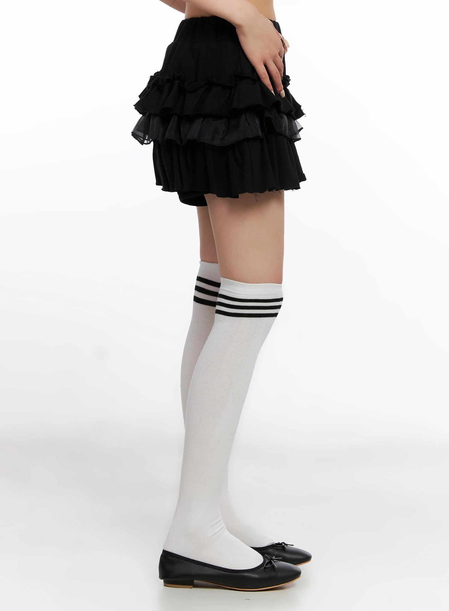 layered-ruffle-mini-skirt-is508