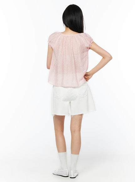 relaxed-fit-cut-out-denim-shorts-iu519