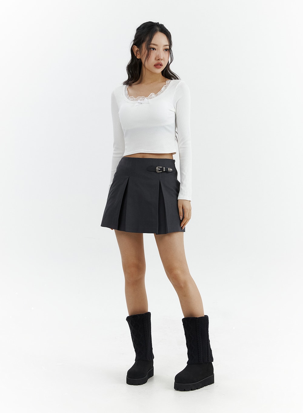 u-neck-lace-long-sleeve-tee-cj423