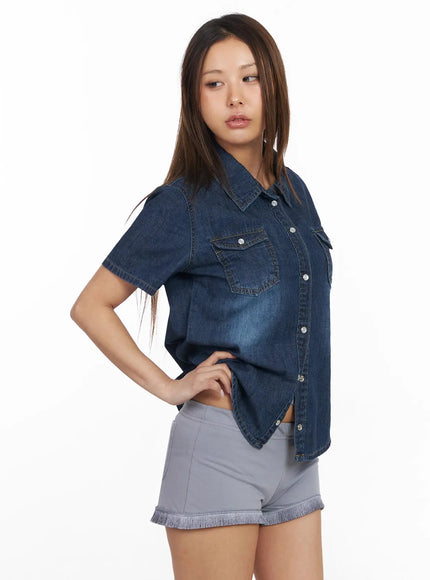 short-sleeve-denim-button-up-shirt-iy501