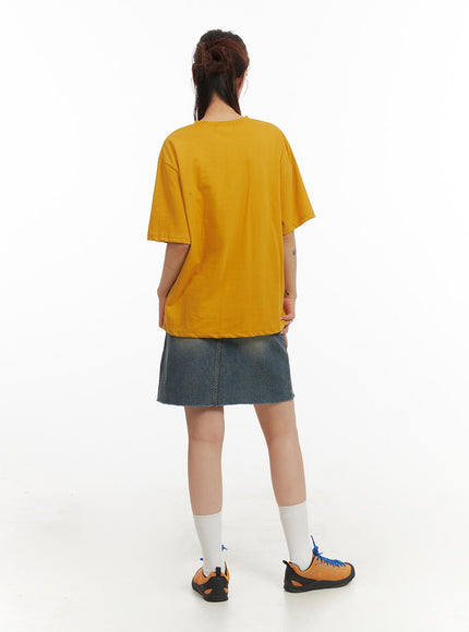 acubi-oversized-graphic-t-shirt-iy410