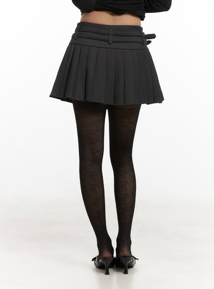 double-belted-pleated-mini-skirt-cj508