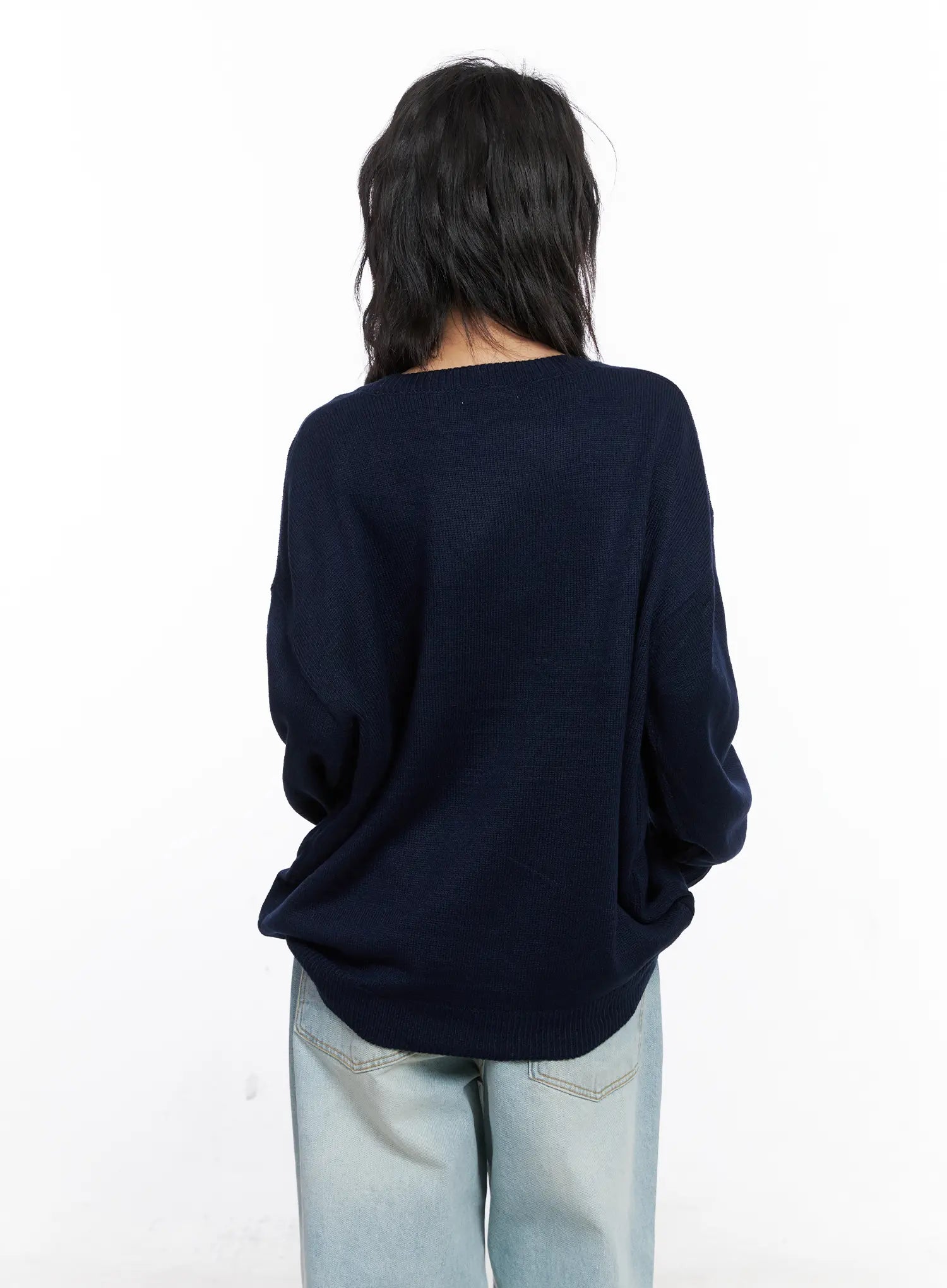 teddy-graphic-u-neck-sweater-co508