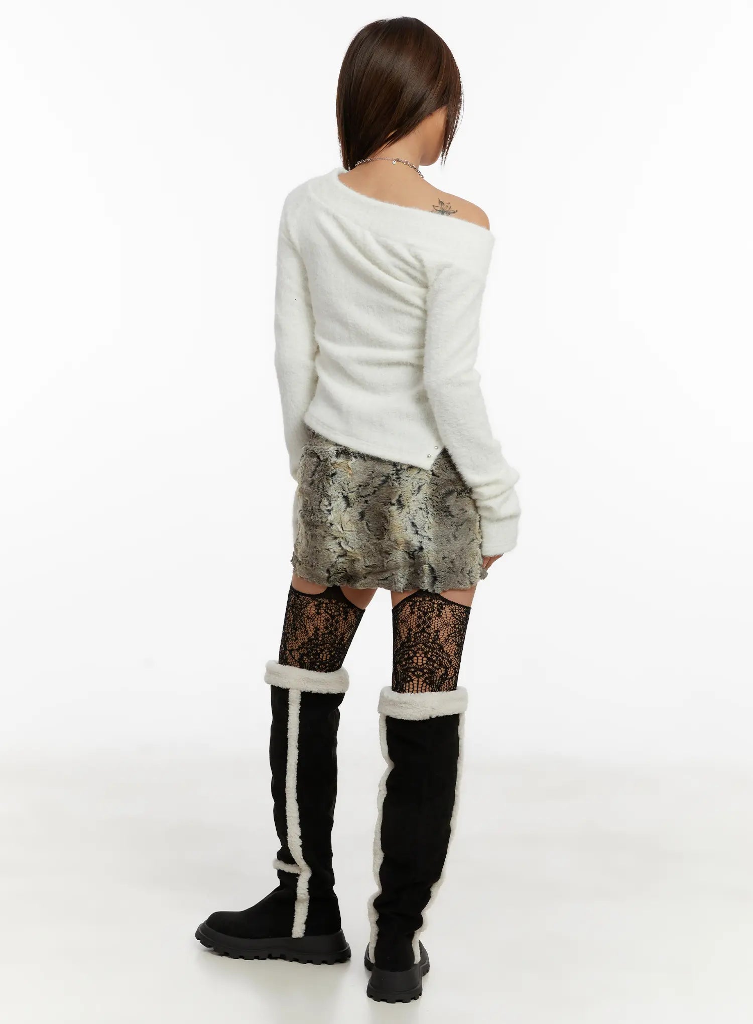 cozy-faux-fur-mini-skirt-cd517