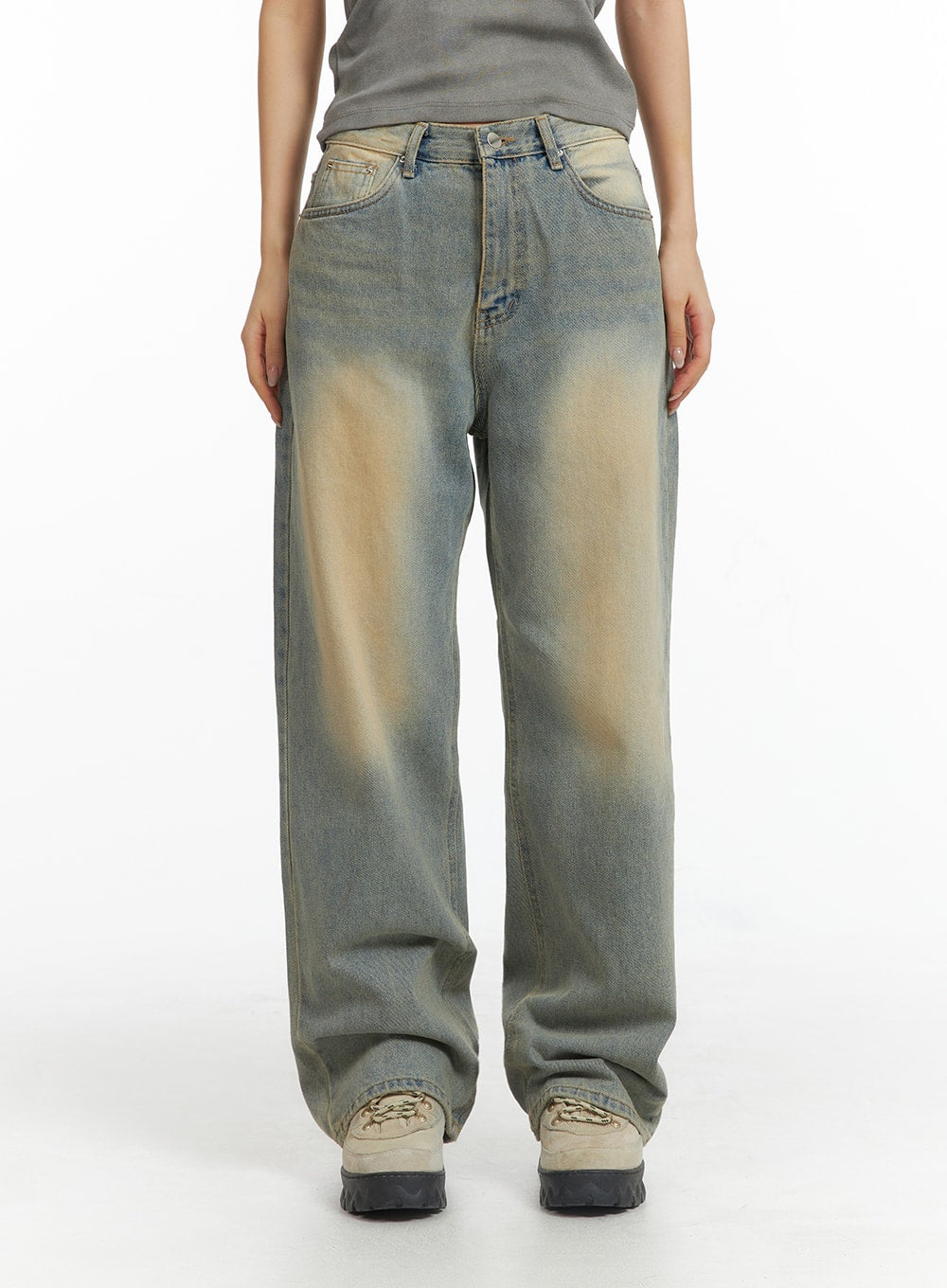 Dark Wash Jeans CF303 in blue, front close-up crop on model, wide-leg cotton denim highlighting five-pocket waistband and heavy amber washed fading across thighs.