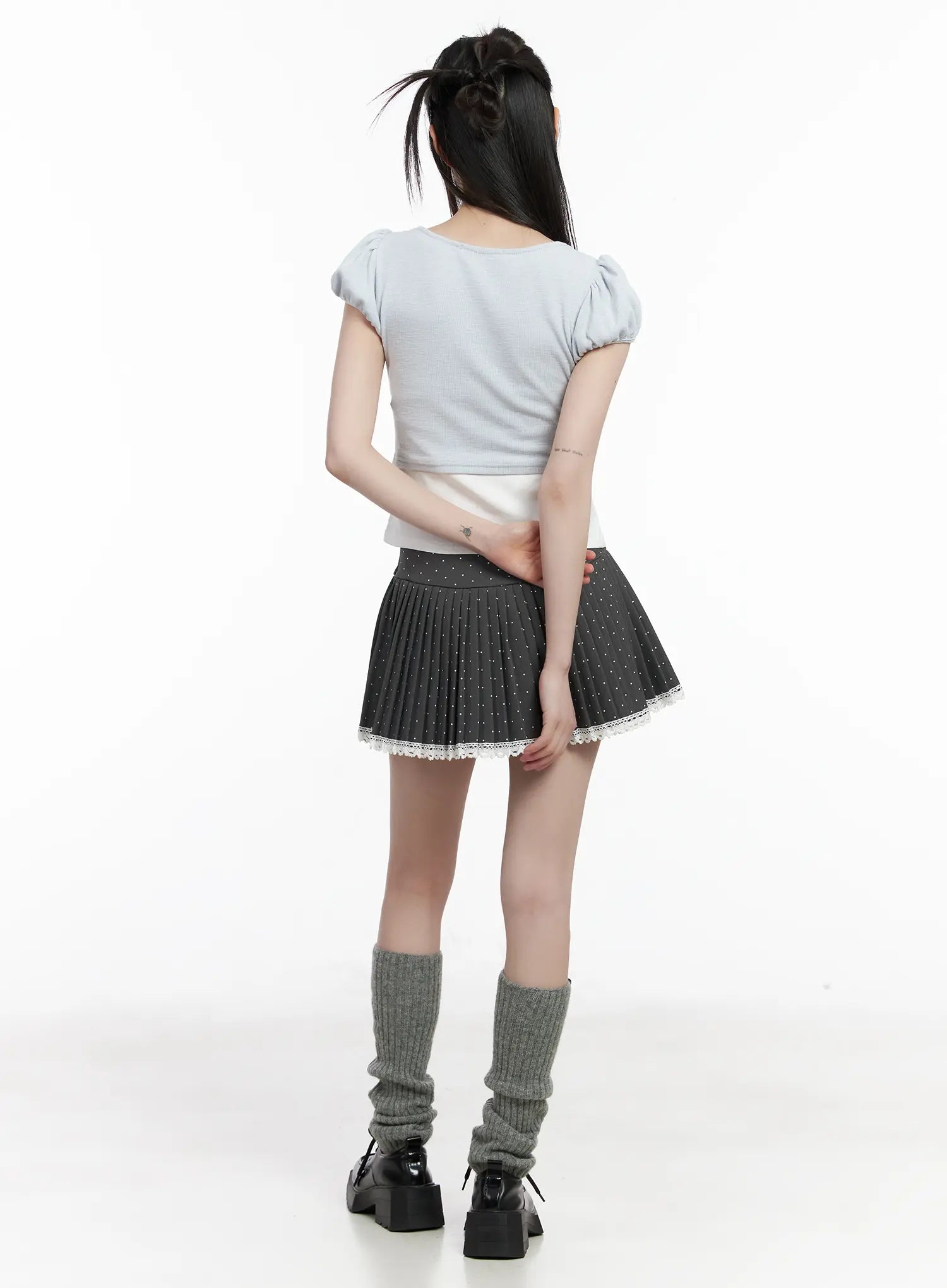 lace-trim-polka-dot-pleated-mini-skirt-cm525