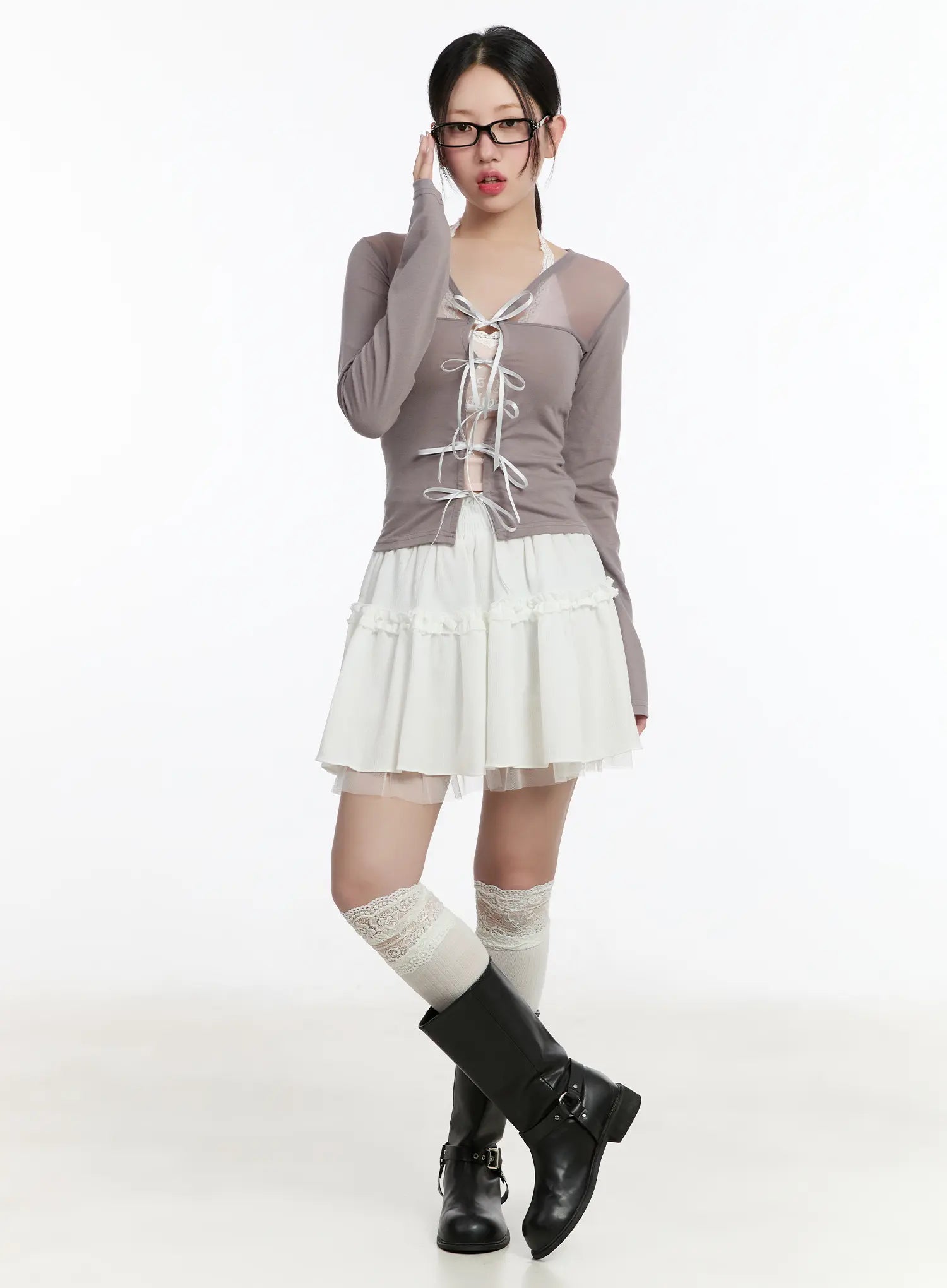 lace-trim-halter-crop-top-cm511