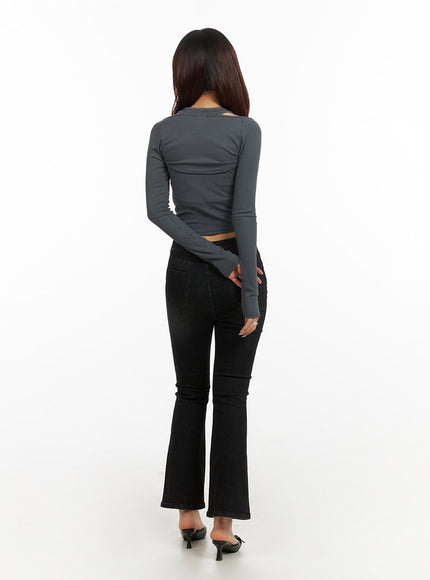 slim-bootcut-cropped-jeans-iy410